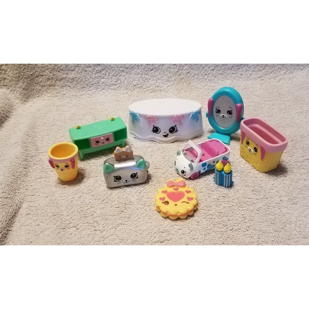 Lot‎ 9 items Shopkins Ice cream parlor and kitty dinner party